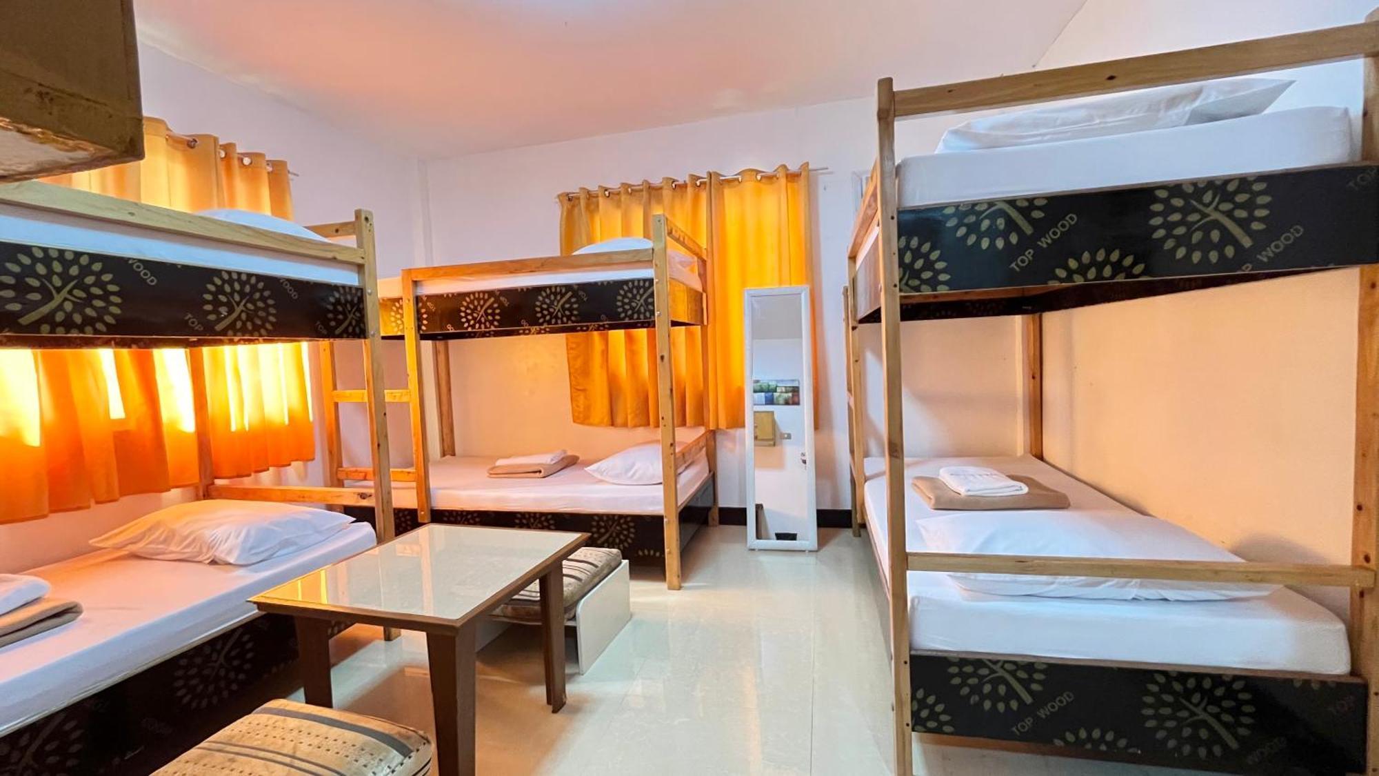 Mkb Pension Coron Luaran gambar