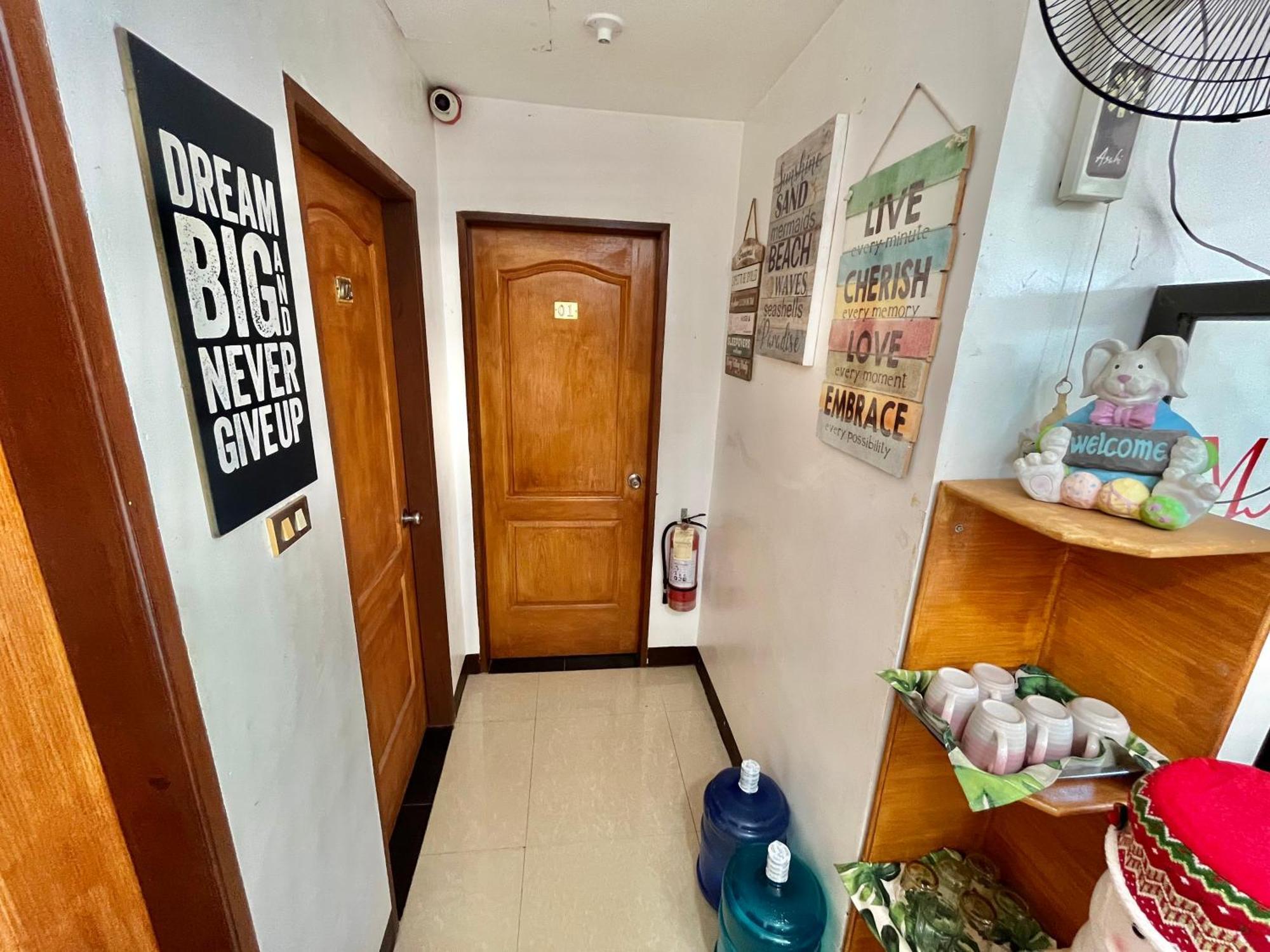 Mkb Pension Coron Luaran gambar